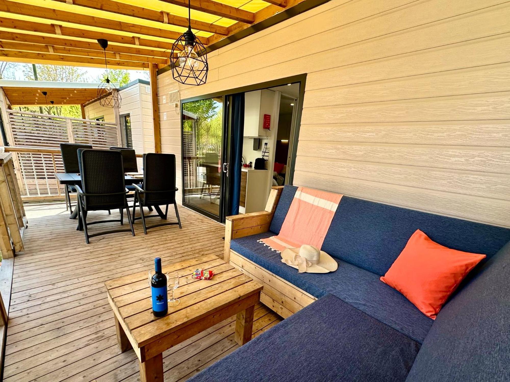 Estivo Premium Deluxe Mobile Homes On Camping Del Sole Village Iseo Exterior foto
